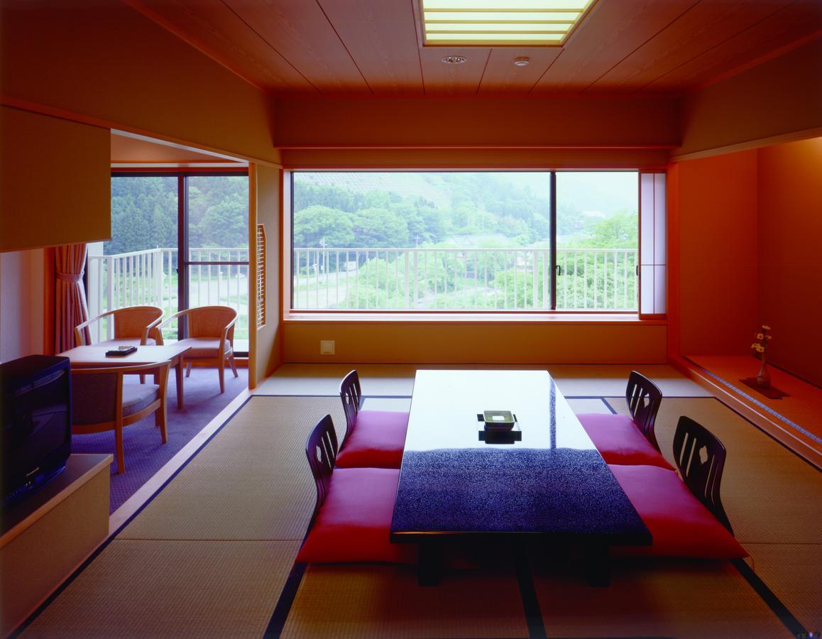 Hotel Yunojin Minakami Buitenkant foto